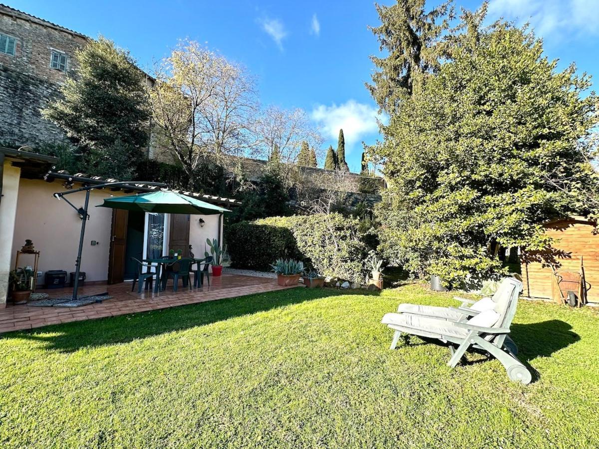 Secret Garden With Exclusive Depandance In Сasa de vacaciones *