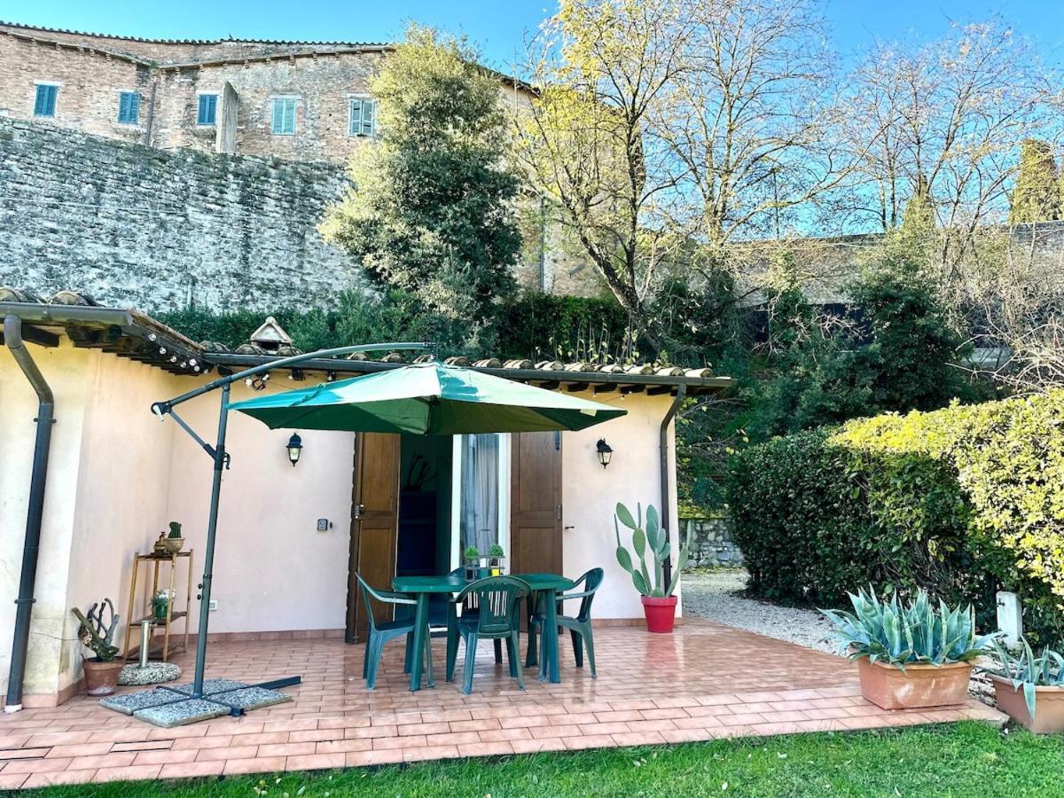 Secret Garden With Exclusive Depandance In Сasa de vacaciones